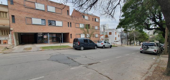 DEPARTAMENTO 2 DORMITORIOS CON COCHERA EN BARRIO GENERAL PAZ