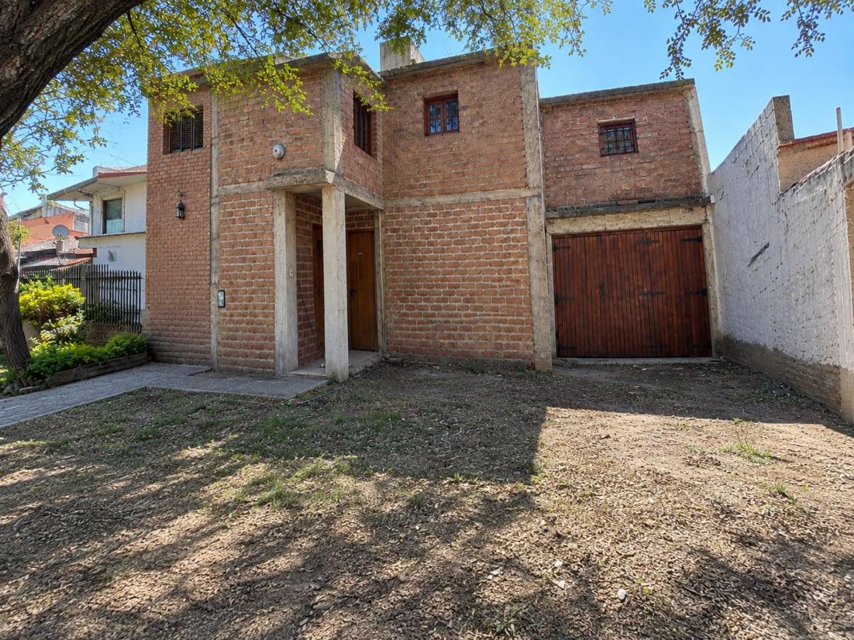 CASA EN VENTA EN BARRIO SAN IGNACIO | 4 DORMITORIOS | EXCELENTE UBICACIÓ