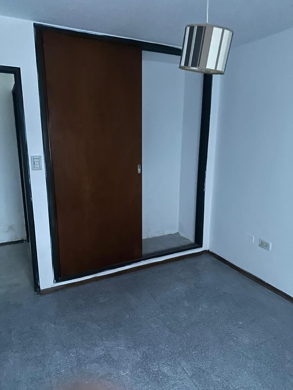 DEPARTAMENTO EN VENTA EN EL CENTRO DE CÓRDOBA – 1 DORMITORIO – 40 M² – 1° PISO – APTO CRÉDITO – USD 50.000