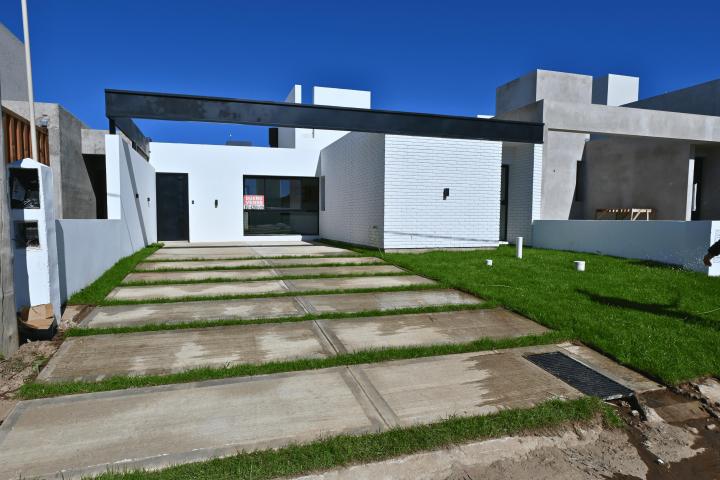 CASA A ESTRENAR EN DOCTA AVENIDA